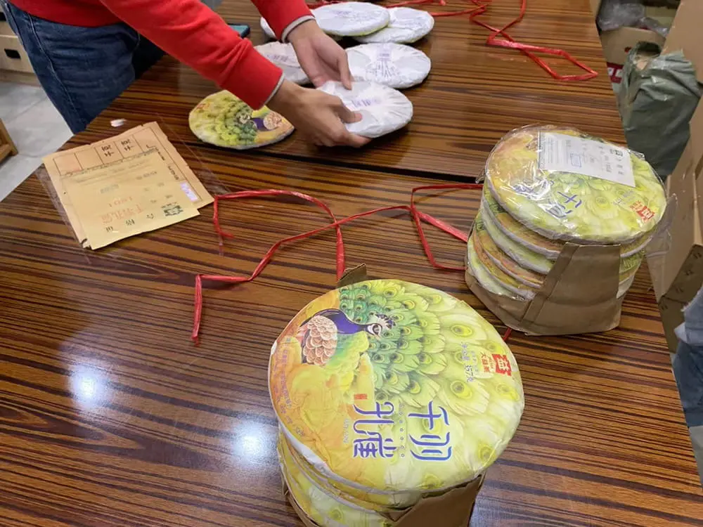 自贡回收大益普洱茶2018年生茶熟茶图2