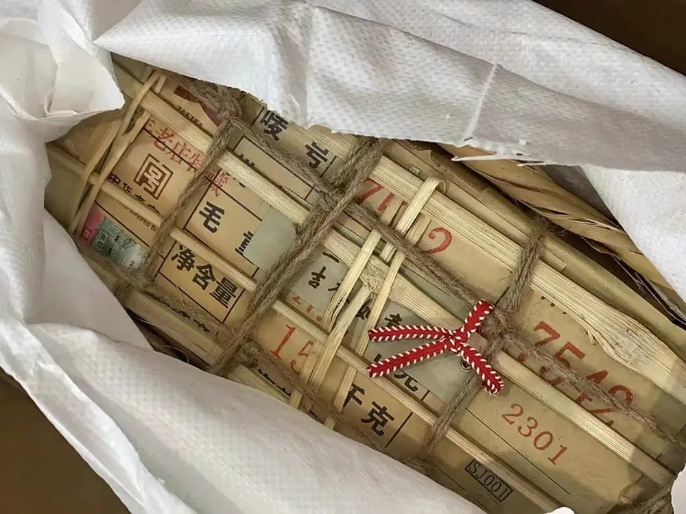 自贡大益普洱茶回收多少钱？影响回收价格的关键因素与市场行情解析